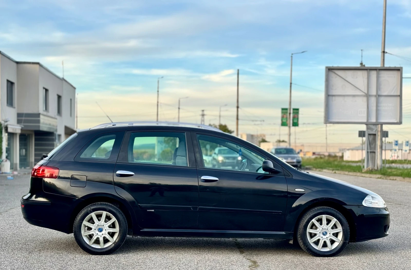 Fiat Croma 1.9JTD~120hp - изображение 4