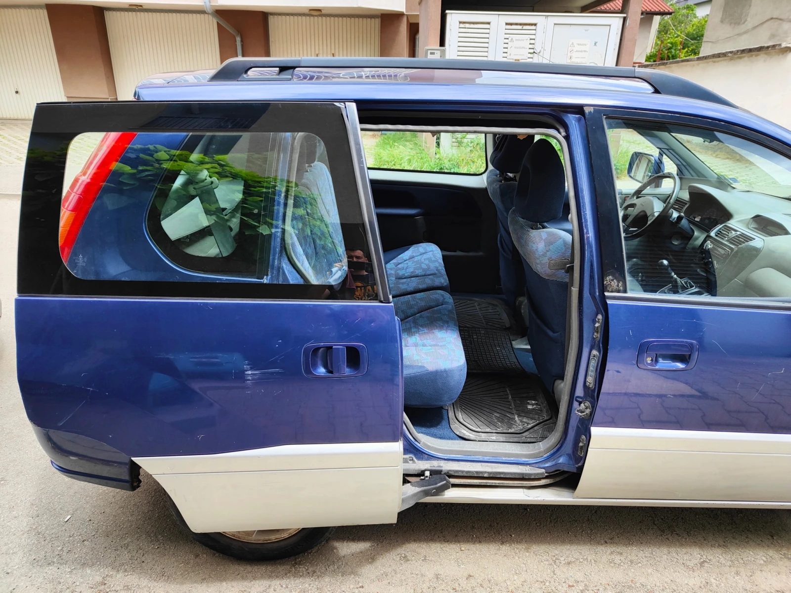 Mitsubishi Space runner  - изображение 6