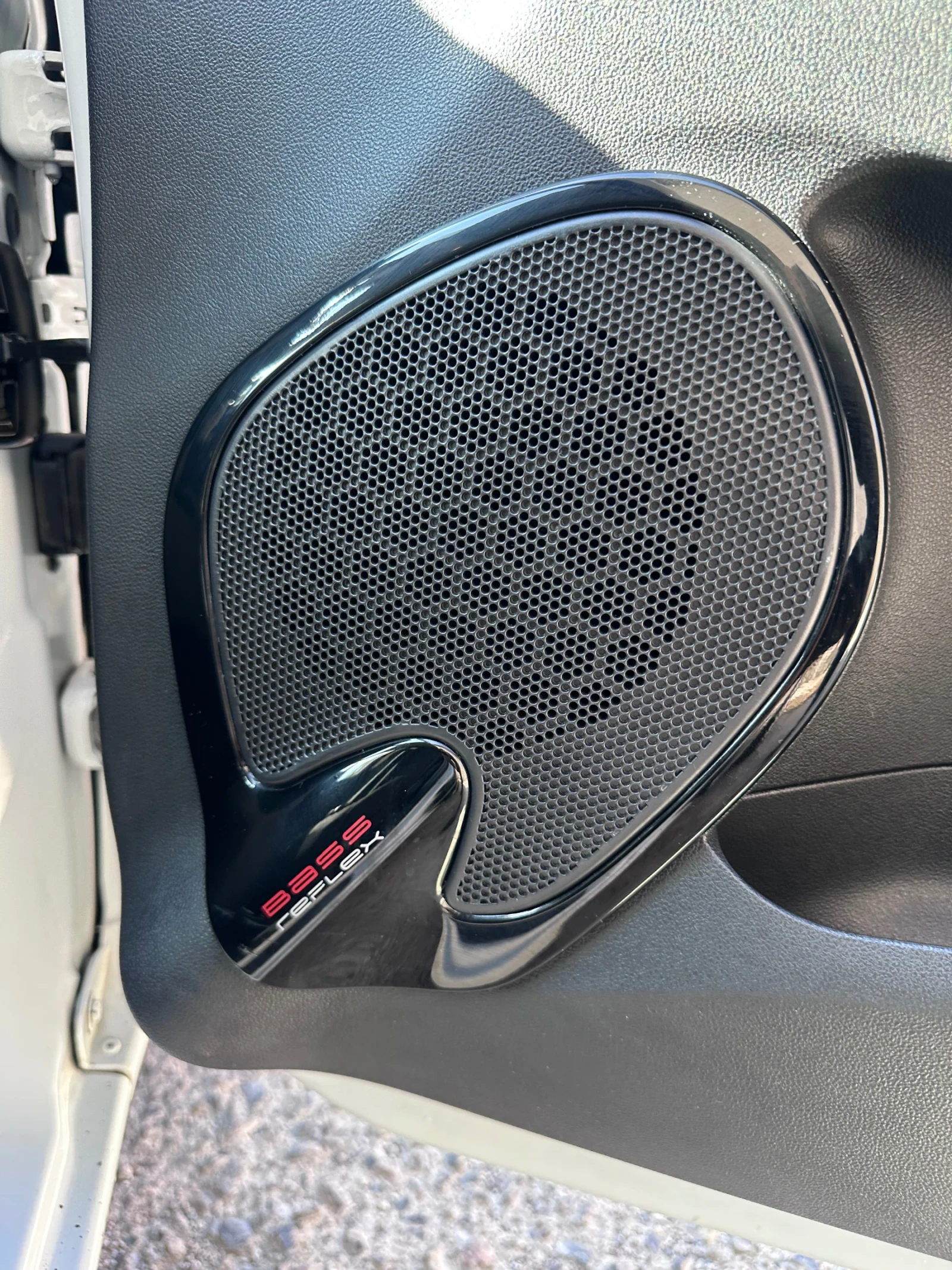 Renault Clio 1.5* DCI* �������* LIMITED* Keyless* Parktronic*  | Mobile.bg � ����������� 12