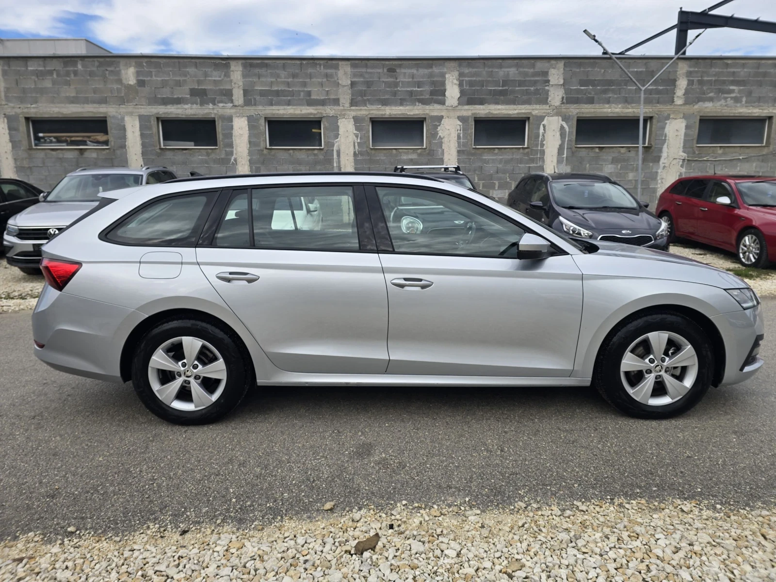 Skoda Octavia 2.0tdi 150к.с Топ състояние  - изображение 8