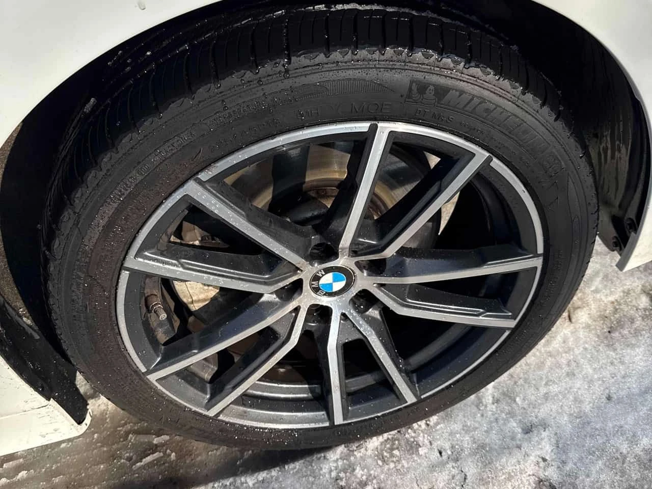 BMW 330 330i xDrive  CARFAX - изображение 7