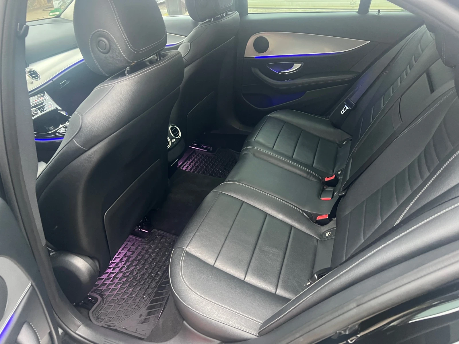 Mercedes-Benz E 220  - изображение 7