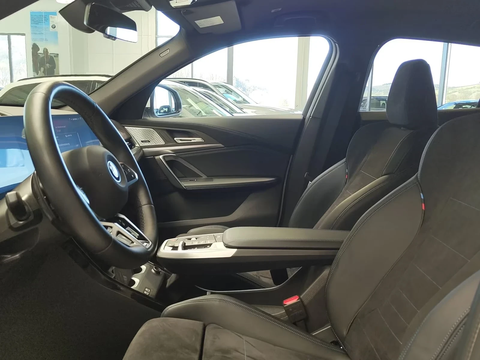 BMW iX2 xDrive30 M-Sport DISTR 360* Ad.LED HUD Winter Pack | Mobile.bg � ����������� 5