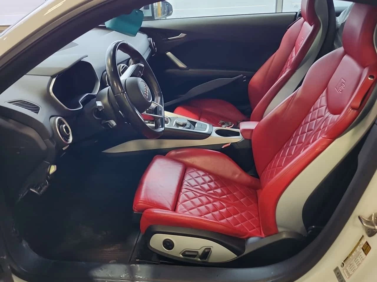 Audi Tt * 2.0T * CARFAX * ЦЕНА ДО БГ, снимка 7 - Автомобили и джипове - 54215998