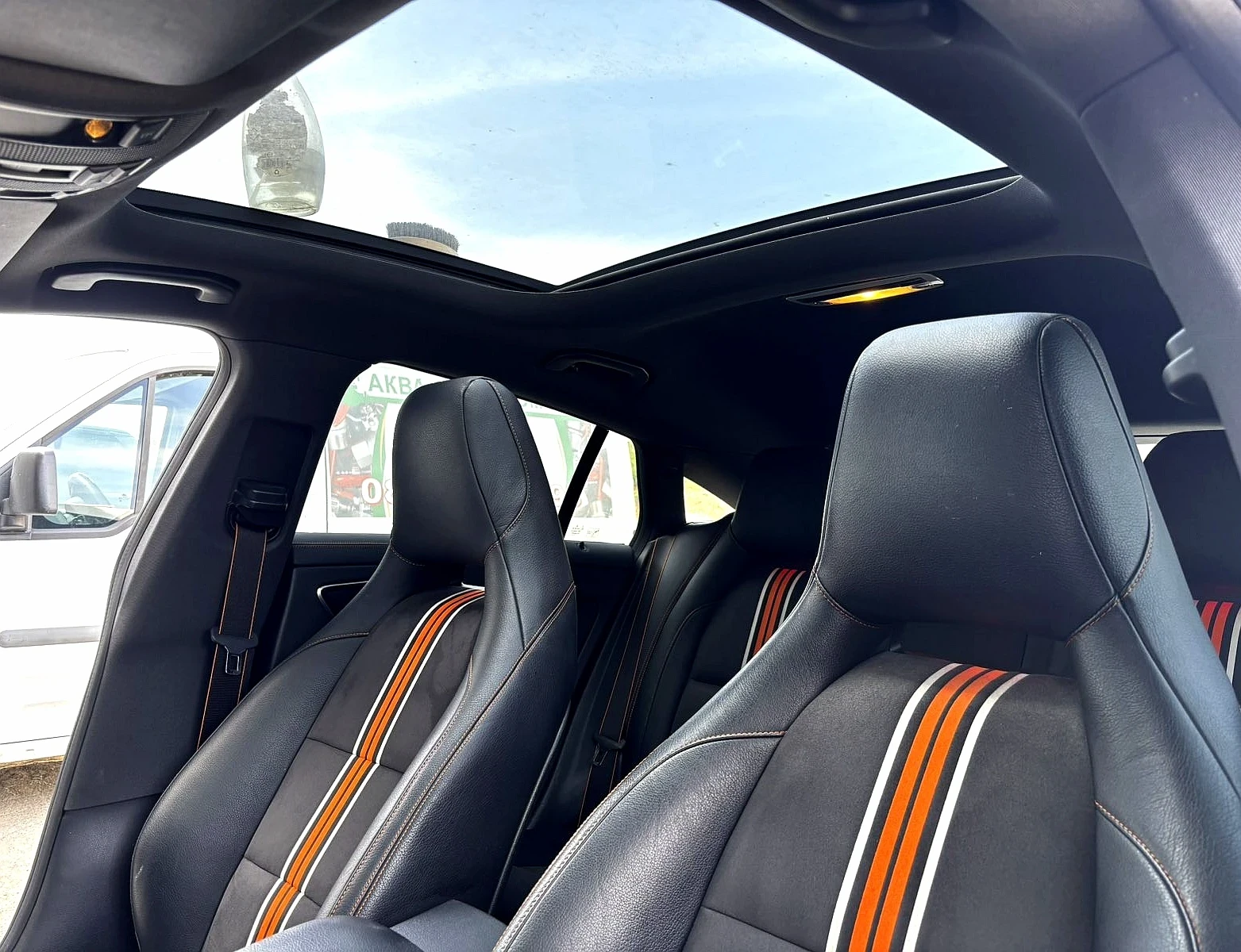 Mercedes-Benz 220 CLA 220d ORANGE ART EDITION 4 MATIC, Швейцария!, снимка 3 - Автомобили и джипове - 54223840