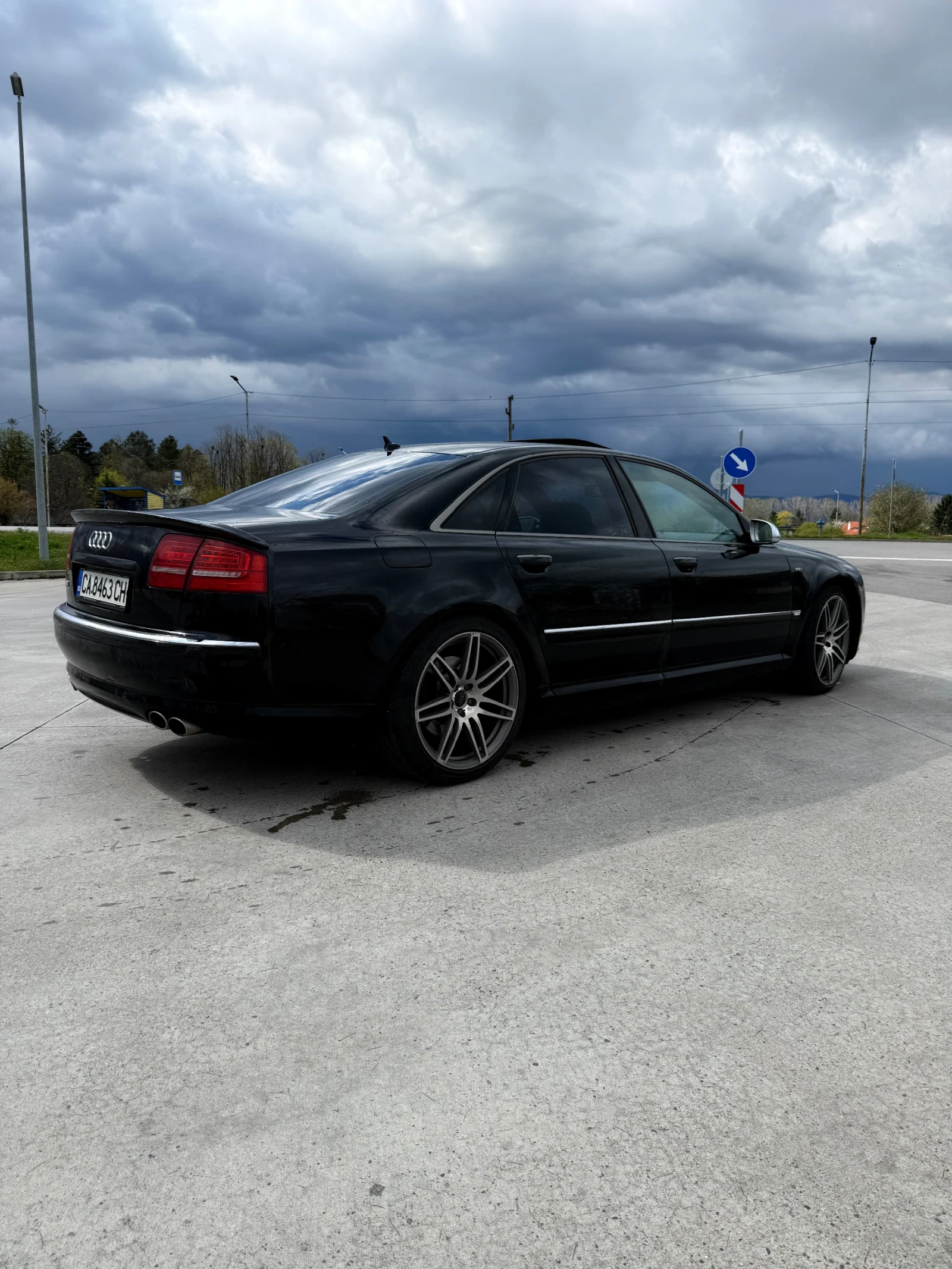 Audi S8 5.2, снимка 3 - Автомобили и джипове - 54237513