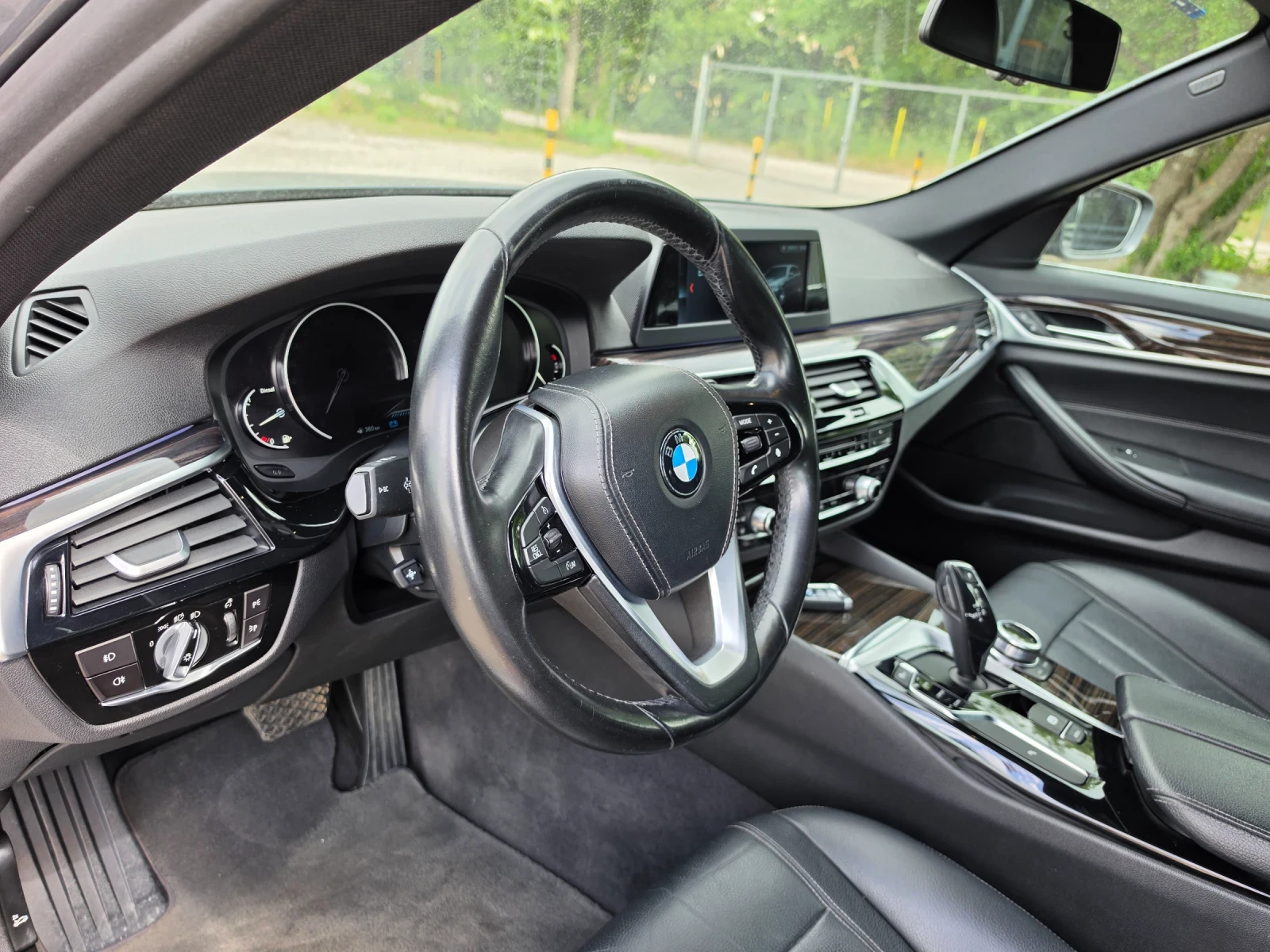BMW 520 2.0d, снимка 14 - Автомобили и джипове - 54725157