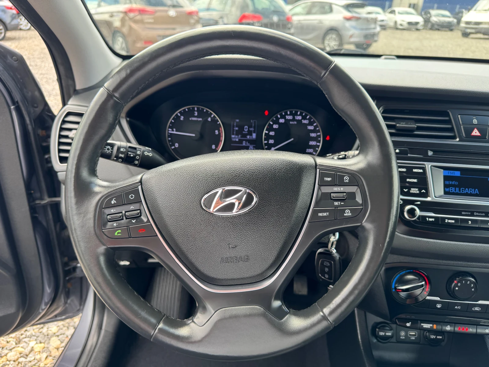 Hyundai I20 1.1CRDI | Mobile.bg � ����������� 9