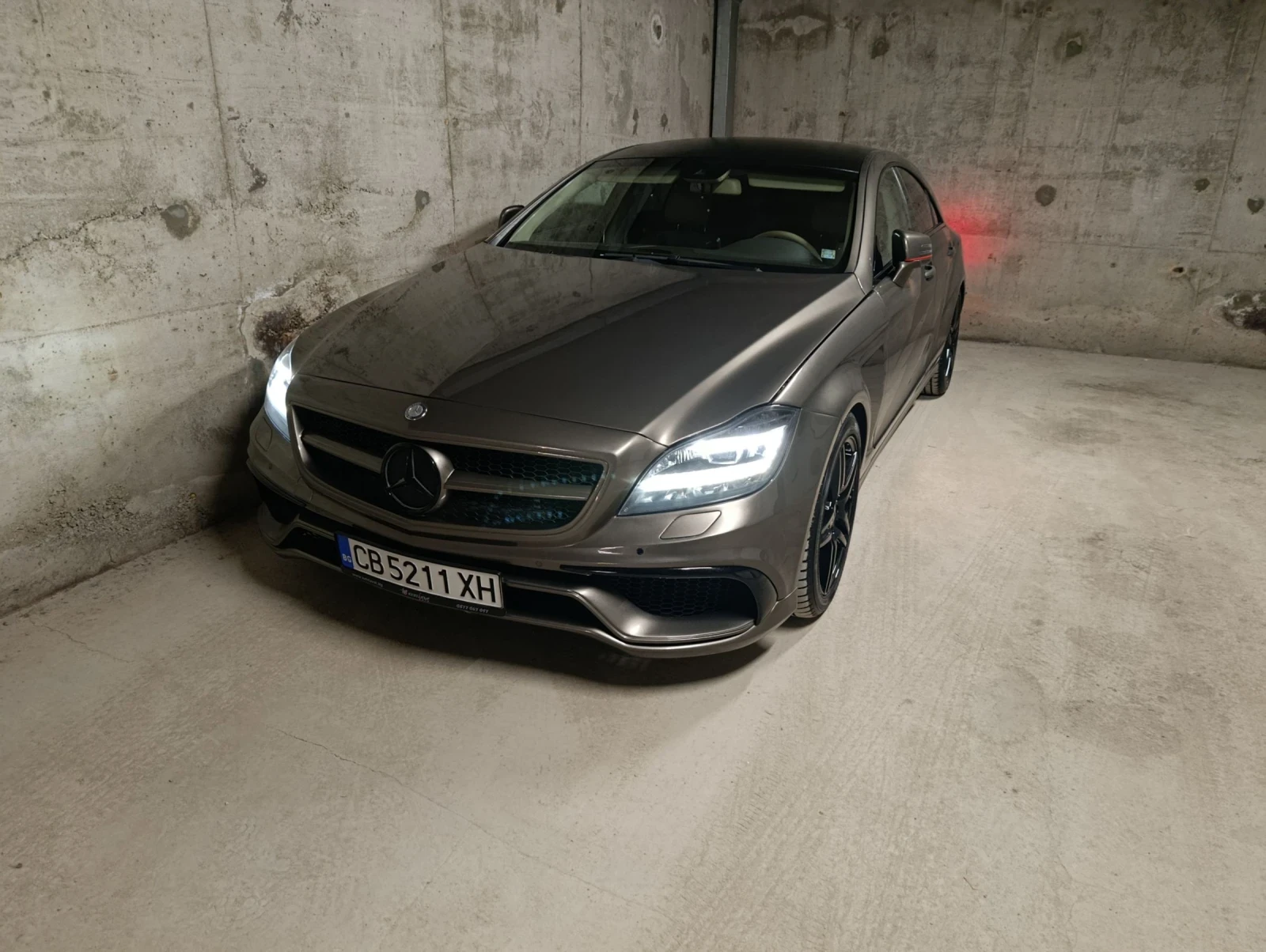Mercedes-Benz CLS 350 AMG | Вентилирани седалки | Ambient | CarPlay | LE, снимка 14 - Автомобили и джипове - 54987093
