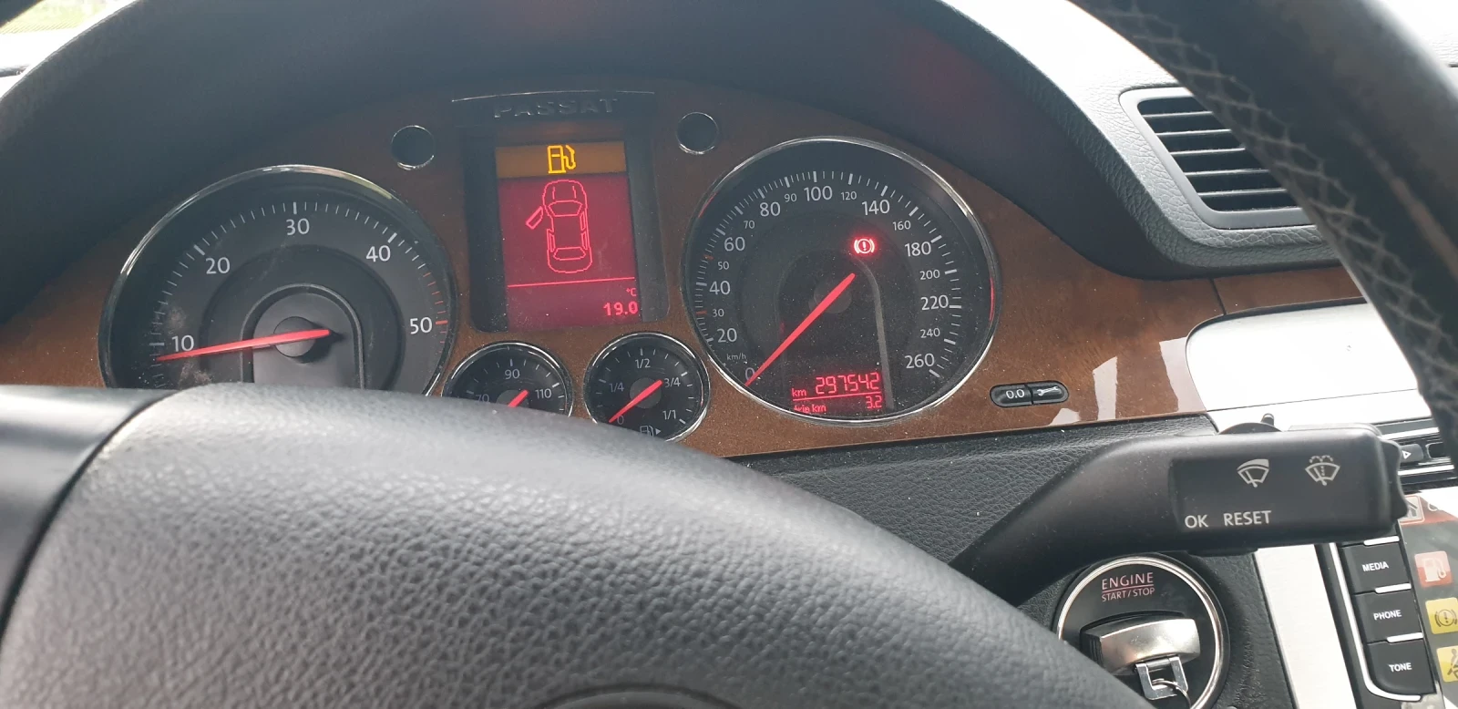 VW Passat 1.9/ 105 ks, снимка 5 - Автомобили и джипове - 55080281