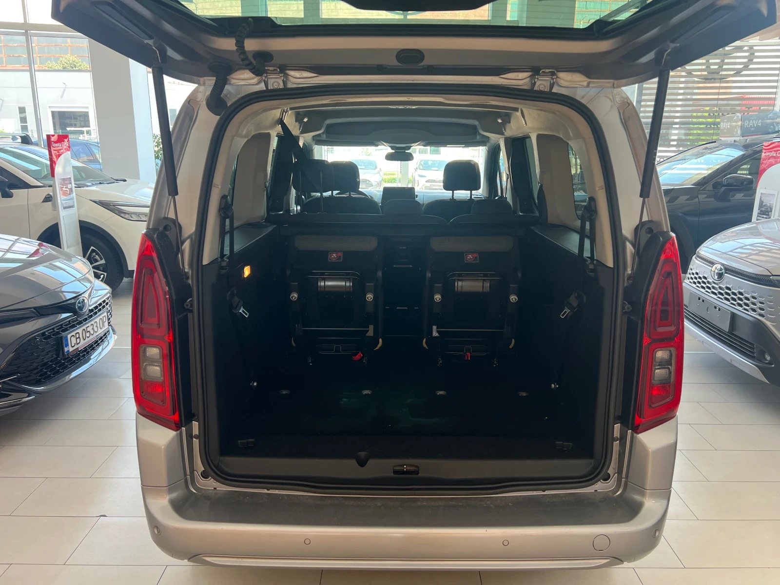 Toyota Proace City Verso L2 6+ 1 | Mobile.bg � ����������� 6