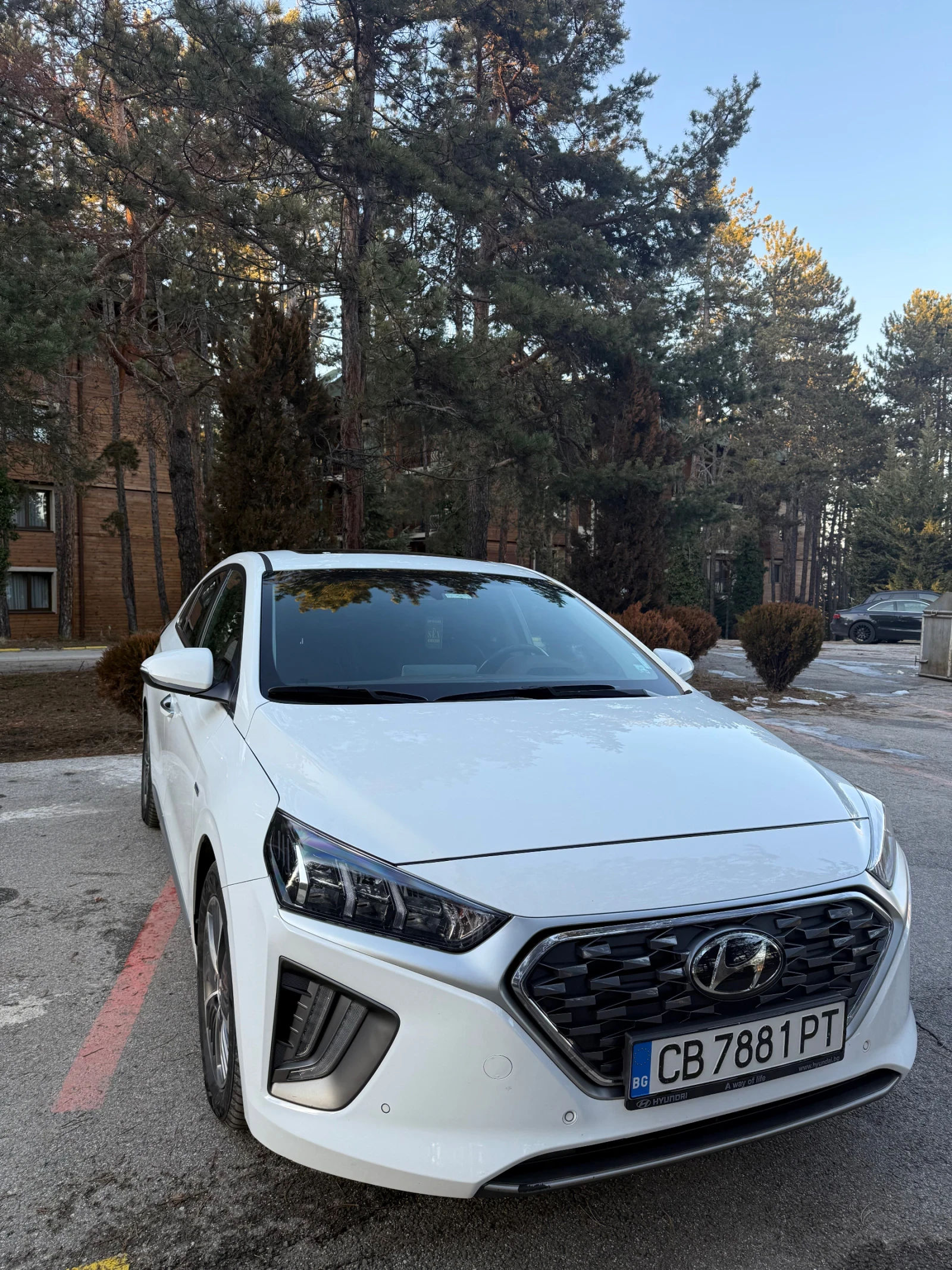 Hyundai Ioniq, снимка 3 - Автомобили и джипове - 55426620