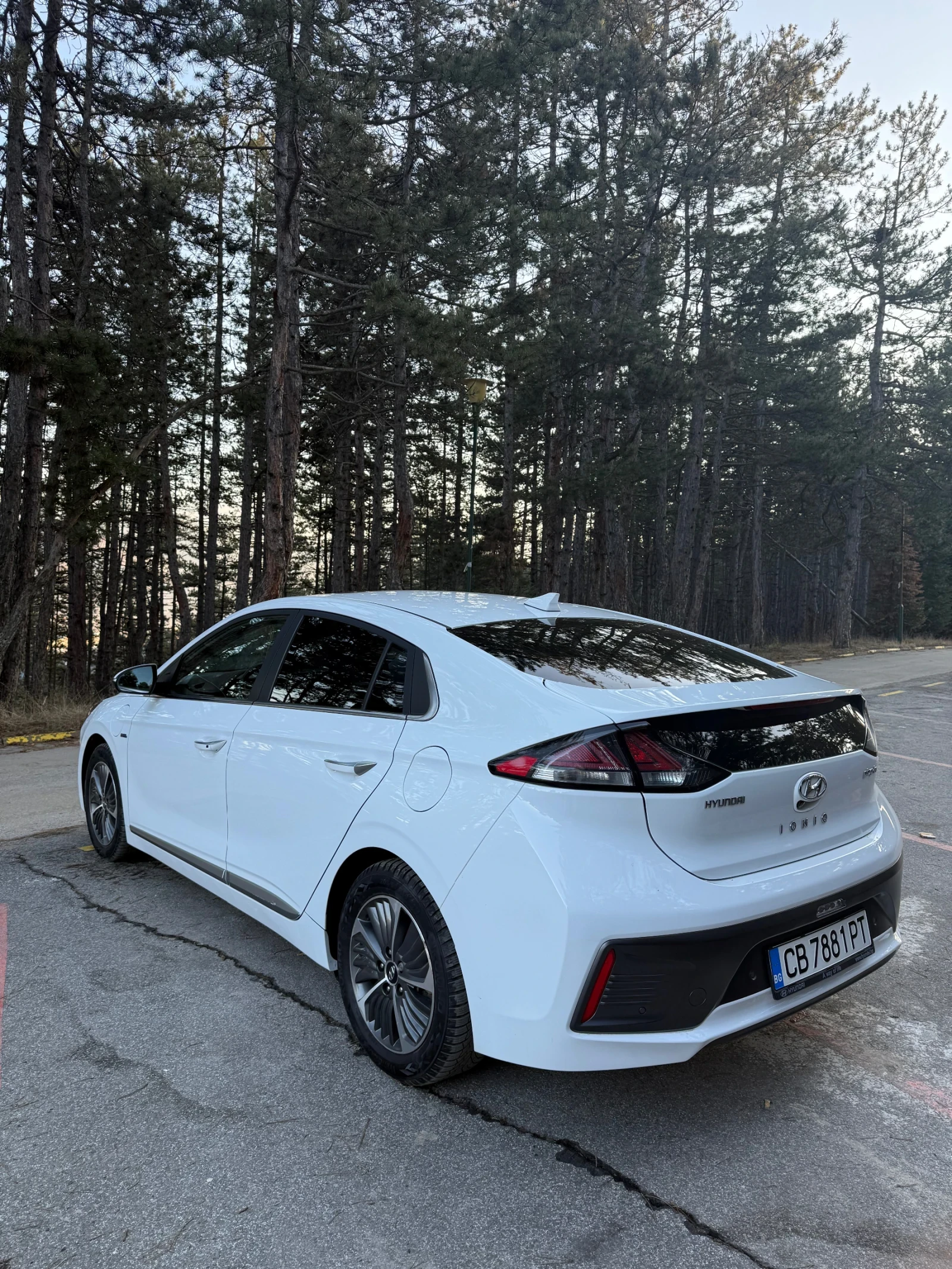 Hyundai Ioniq, снимка 6 - Автомобили и джипове - 55426620