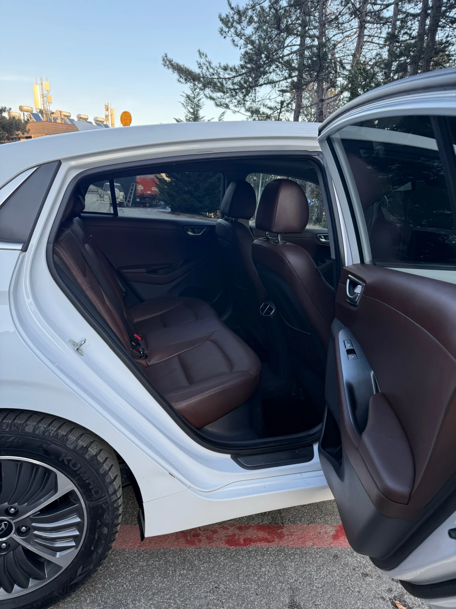 Hyundai Ioniq, снимка 9 - Автомобили и джипове - 55426620