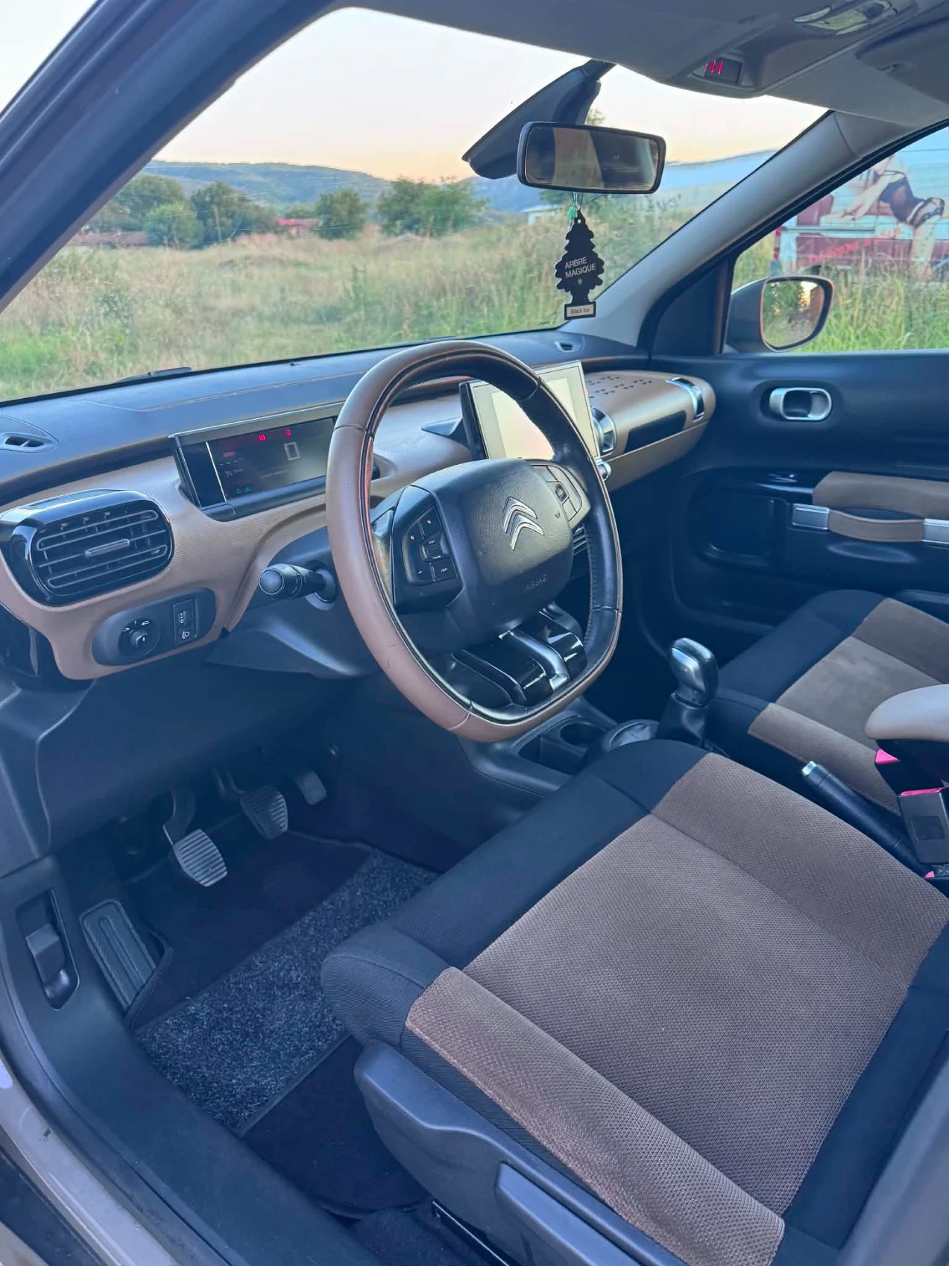 Citroen C4 Cactus, снимка 6 - Автомобили и джипове - 55755138