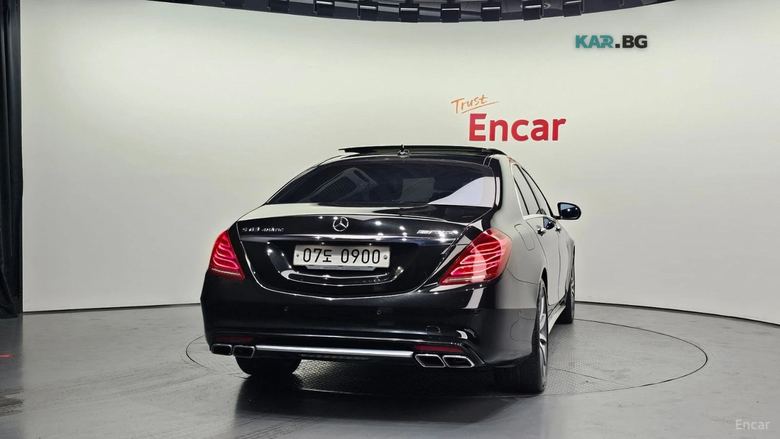 Mercedes-Benz S 63 AMG 4MATIC* HUD* 360* КОЖА* ОБДУХ* НАВИ* ПАНО, снимка 4 - Автомобили и джипове - 55818297