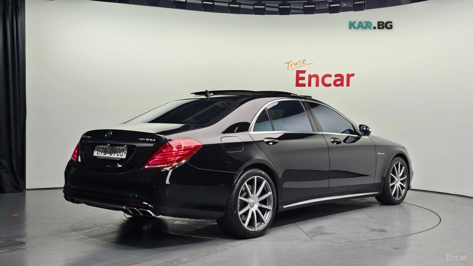 Mercedes-Benz S 63 AMG 4MATIC* HUD* 360* КОЖА* ОБДУХ* НАВИ* ПАНО, снимка 2 - Автомобили и джипове - 55818297