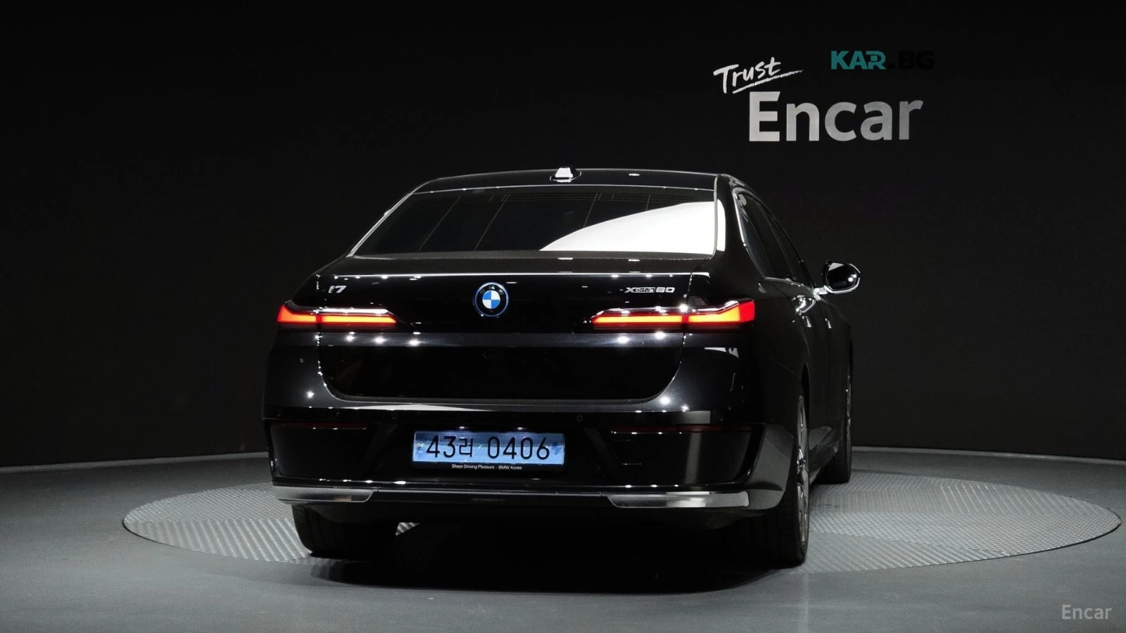 BMW i7 xDrive60| Pure Excellence| Executive Lounge| Theat, снимка 4 - Автомобили и джипове - 56096994