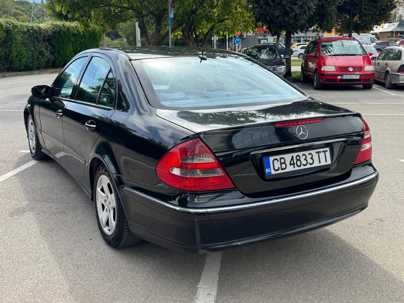 Mercedes-Benz E 220 CDI, снимка 2 - Автомобили и джипове - 56227472
