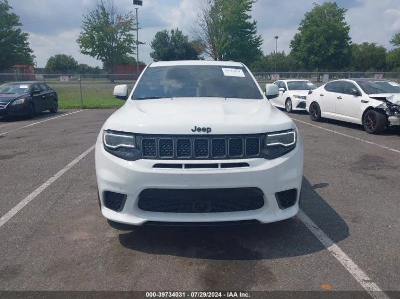 Jeep Grand cherokee 6.2L V-8 SUPERCHARGER, 707HP 4X4 Drive, снимка 4 - Автомобили и джипове - 46916881