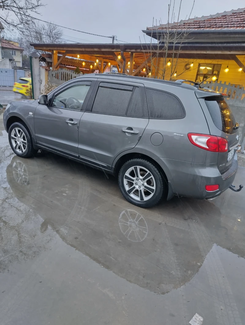 Hyundai Santa fe 2.2НАВИ4х4АВТОМАТ7места, снимка 13 - Автомобили и джипове - 48156937