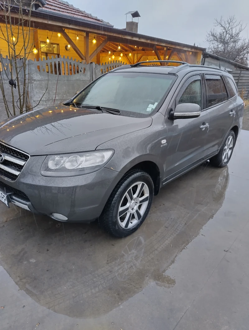 Hyundai Santa fe 2.2НАВИ4х4АВТОМАТ7места, снимка 1 - Автомобили и джипове - 48156937