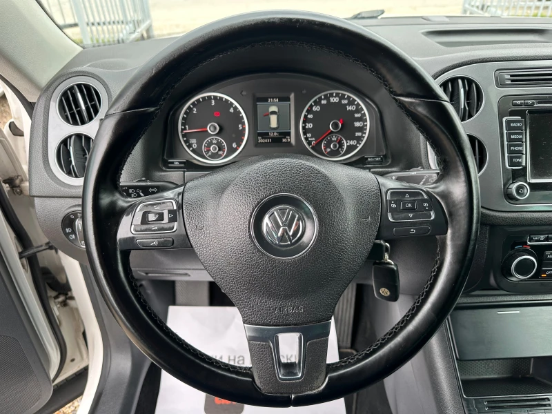 VW Tiguan 2.0tdi 4MOTION, снимка 10 - Автомобили и джипове - 49845946