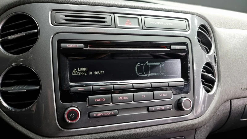 VW Tiguan 2.0TDI COMFORT autogeorge.com, снимка 14 - Автомобили и джипове - 51937276