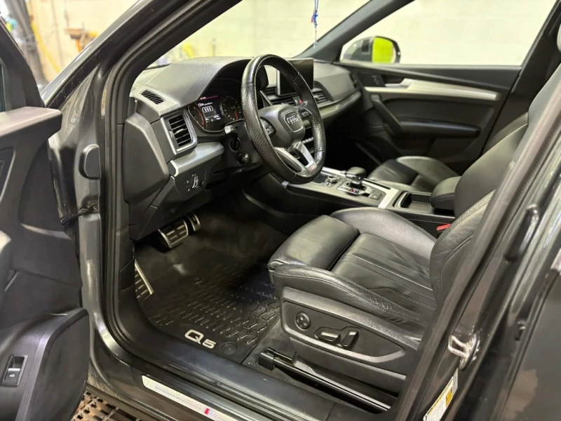 Audi Q5 Progressiv, снимка 8 - Автомобили и джипове - 52615695