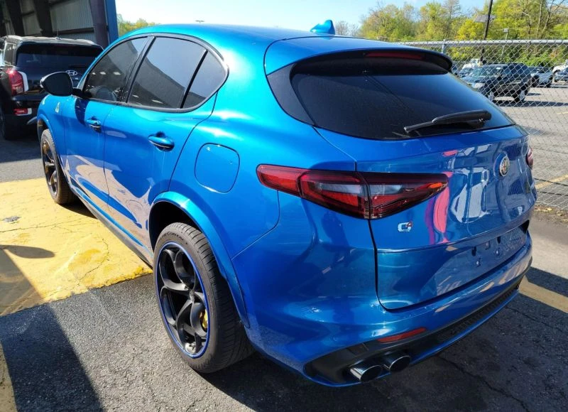 Alfa Romeo Stelvio QUADRIFOGLIO CARFAX АВТО КРЕДИТ , снимка 6 - Автомобили и джипове - 49514840