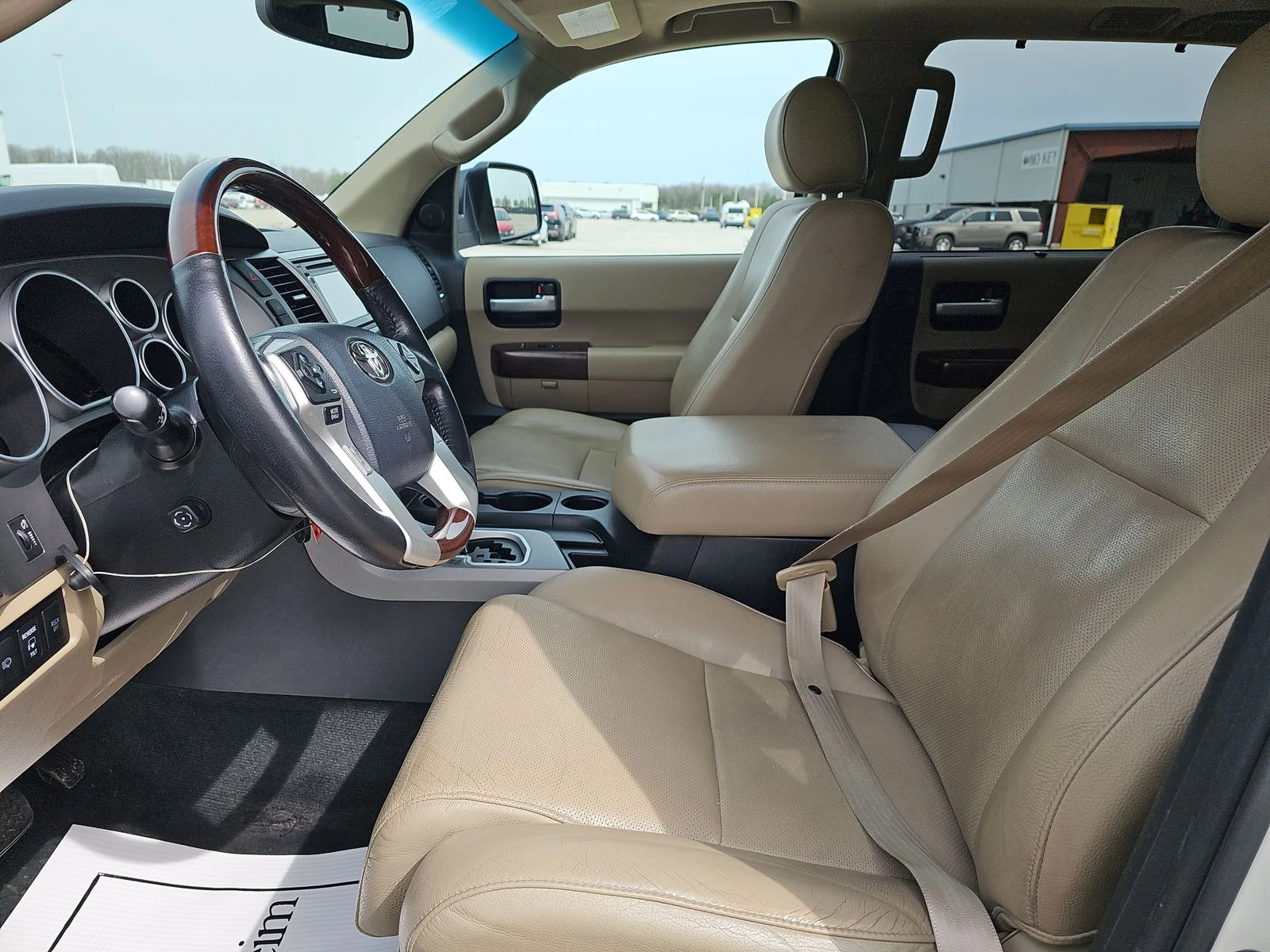 Toyota Sequoia PLATINUM 5.7 Обдух* JBL* Кожа* Подгрев* Дистроник* - изображение 8
