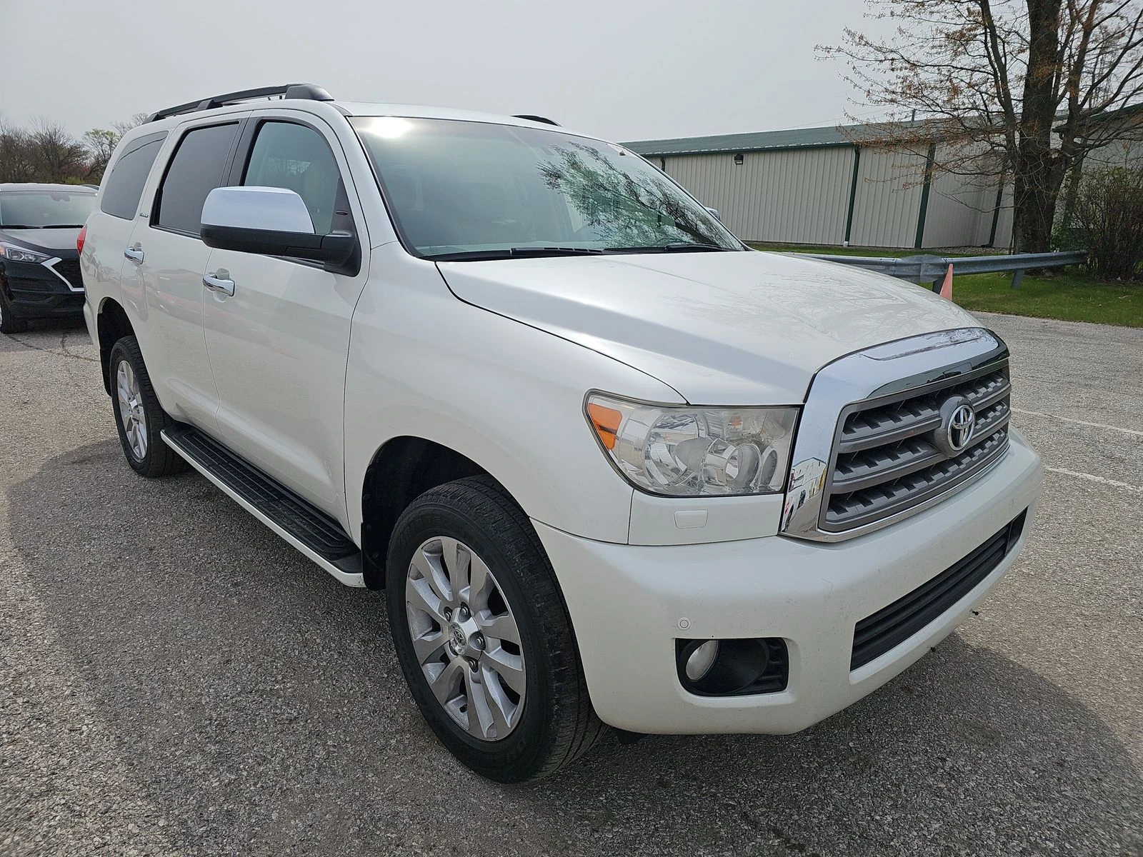 Toyota Sequoia PLATINUM 5.7 Обдух* JBL* Кожа* Подгрев* Дистроник* - изображение 3