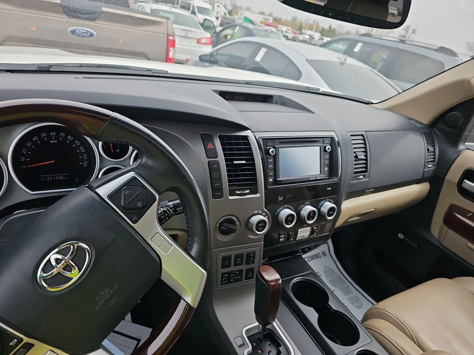Toyota Sequoia PLATINUM 5.7 Обдух* JBL* Кожа* Подгрев* Дистроник* - изображение 10