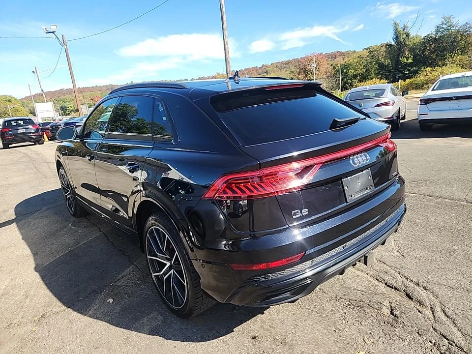 Audi Q8 ОБДУХ* LANE ASSIST* AMBIENT* BLACK OPTIC* KEYLESS* - изображение 6