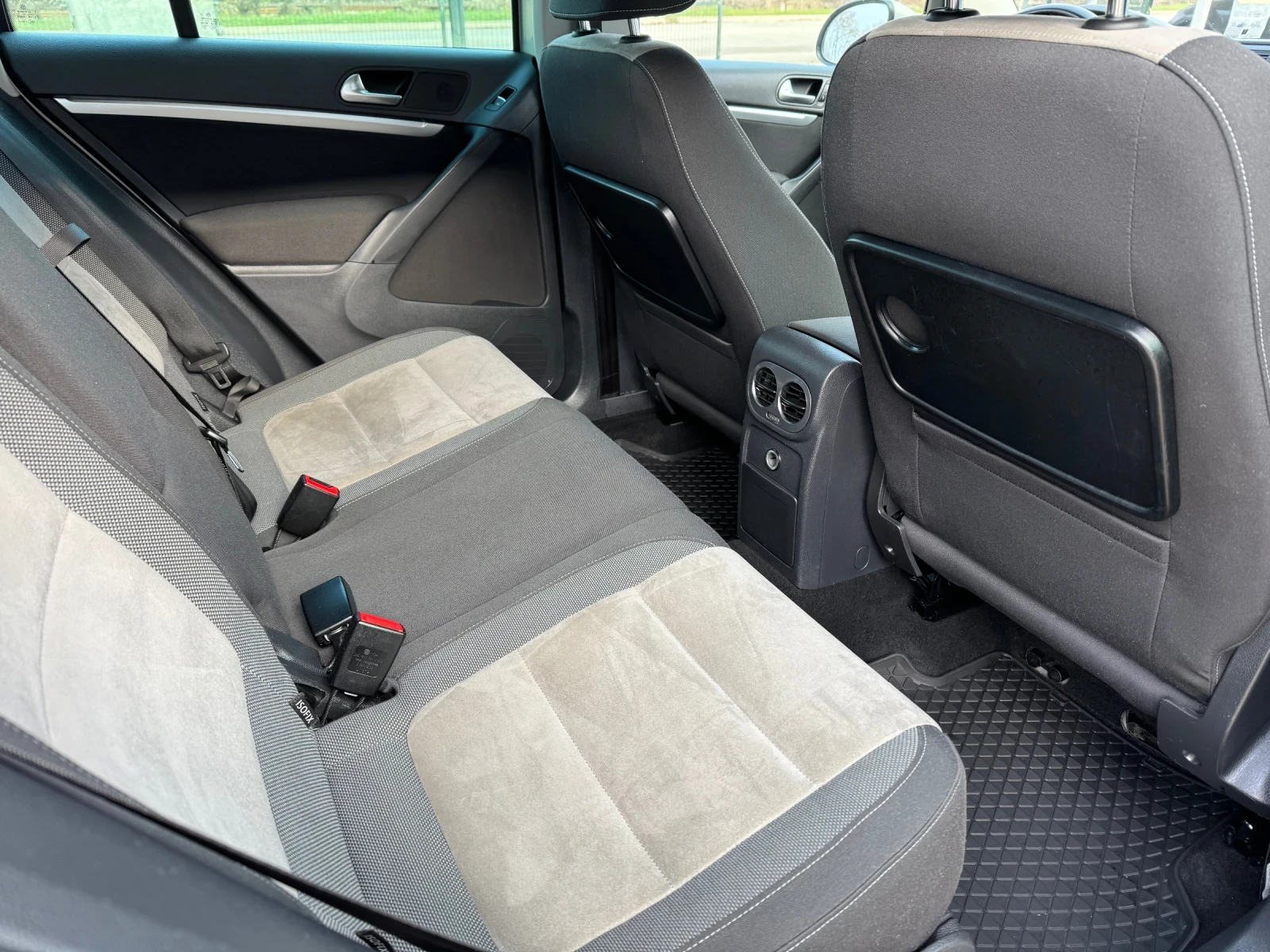 VW Tiguan * 2.0TDI* FACE* LED* NAVI*  | Mobile.bg � ����������� 11