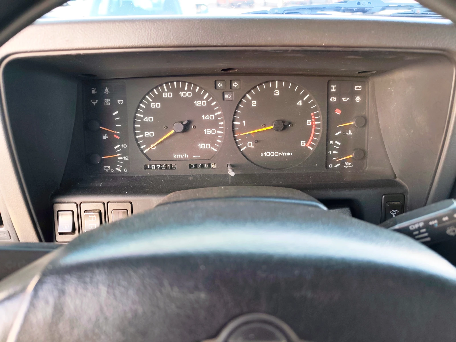 Nissan Patrol 2.8GR КЛИМАТИК, снимка 15 - Автомобили и джипове - 53851204