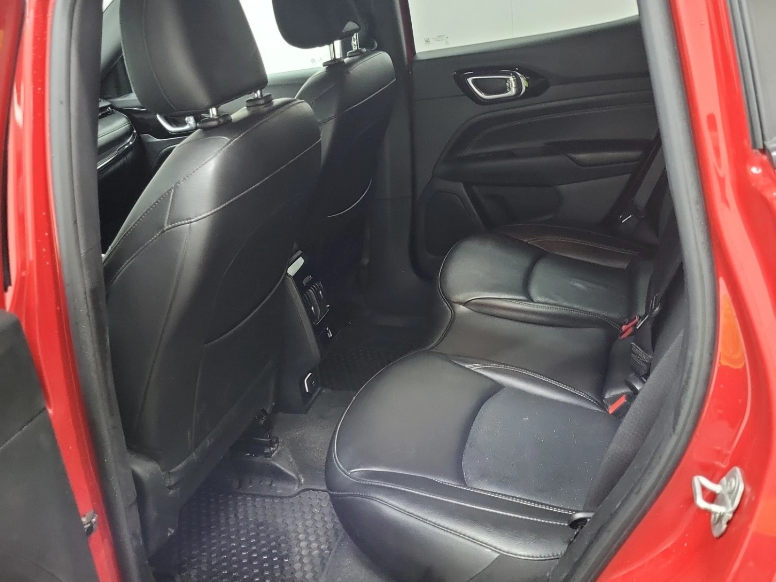 Jeep Compass 2L 4cyl 4WD, снимка 12 - Автомобили и джипове - 53865931