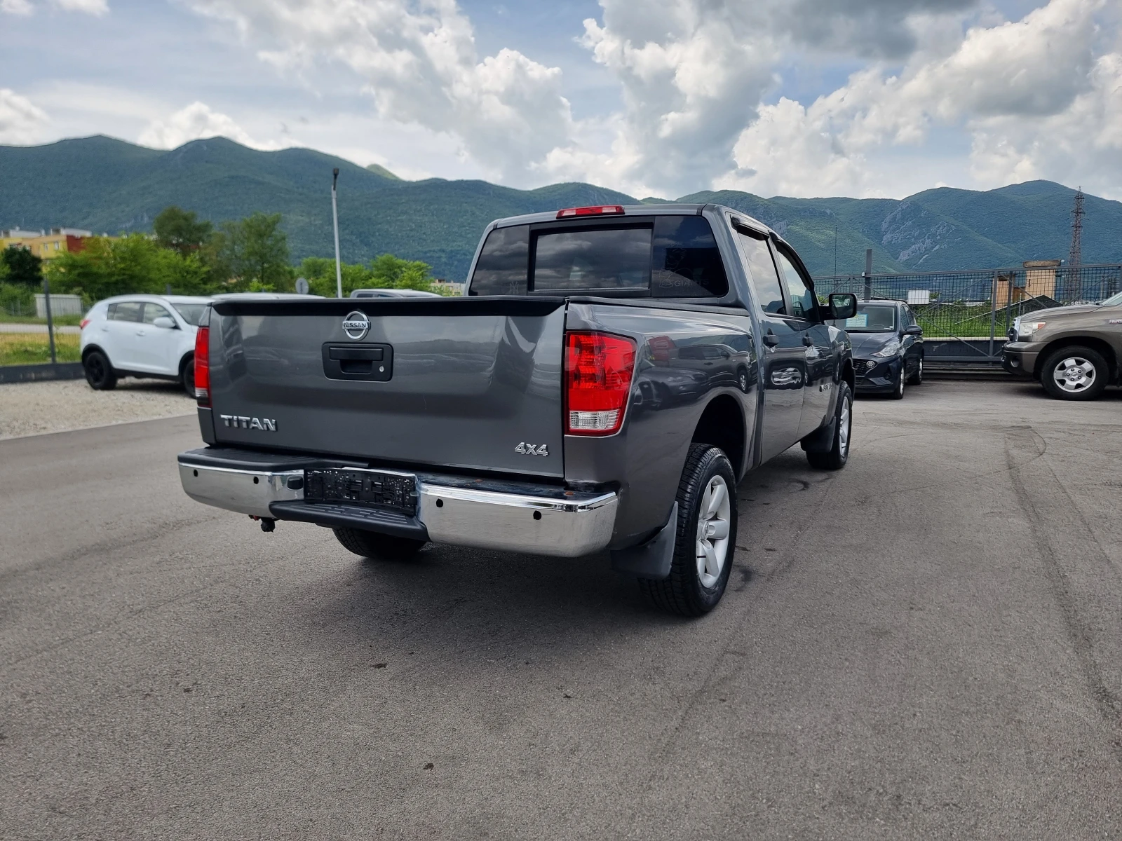Nissan Titan crew cab 5.6 V8, снимка 6 - Автомобили и джипове - 54508679