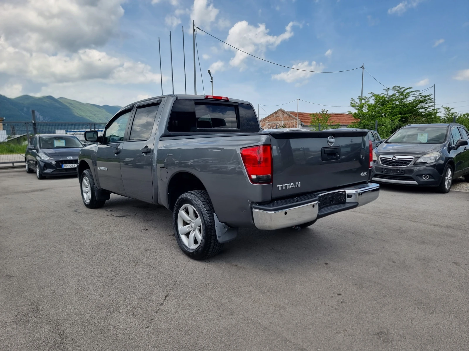 Nissan Titan crew cab 5.6 V8, снимка 4 - Автомобили и джипове - 54508679