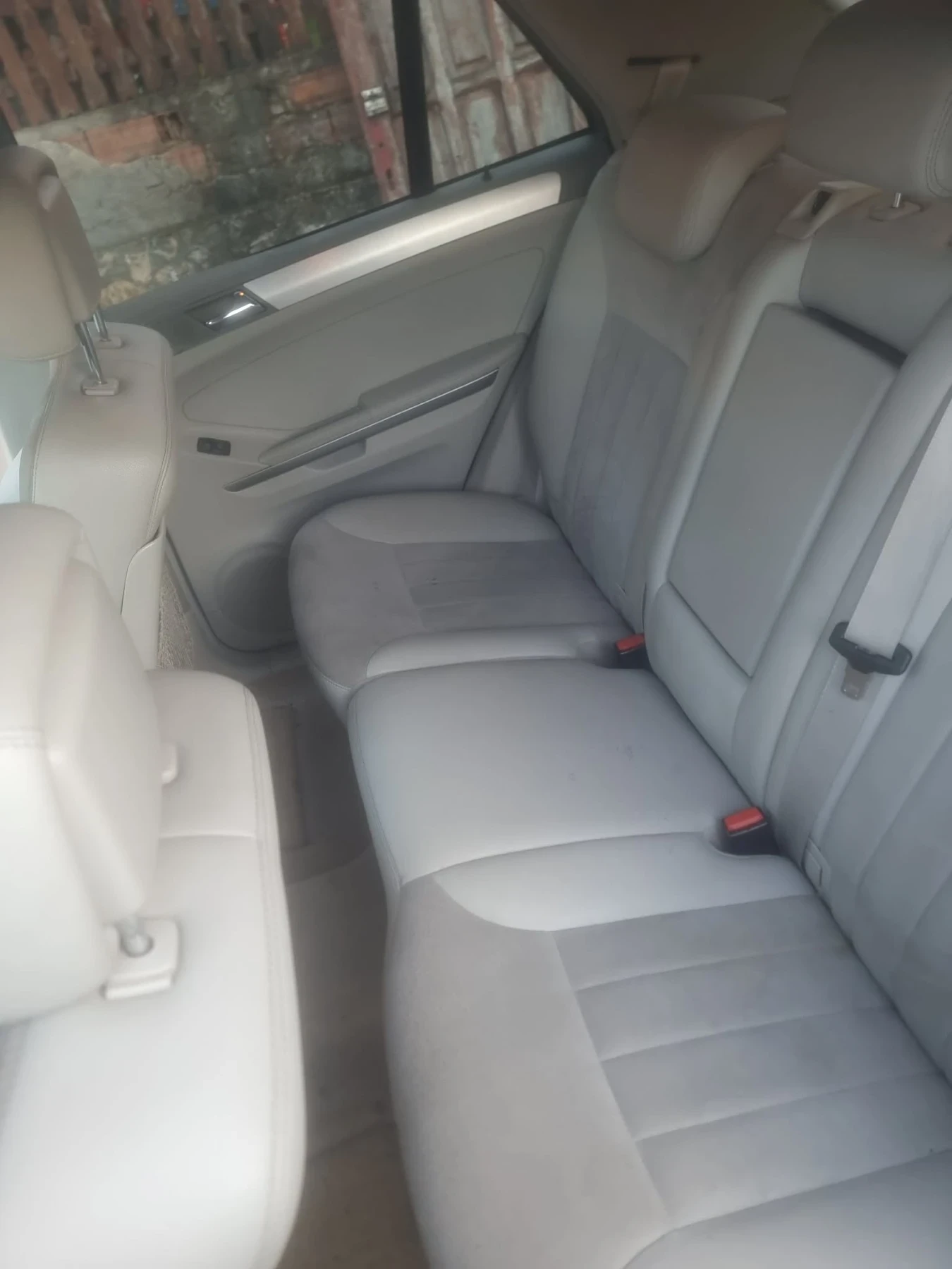 Mercedes-Benz ML 320, снимка 9 - Автомобили и джипове - 54597991