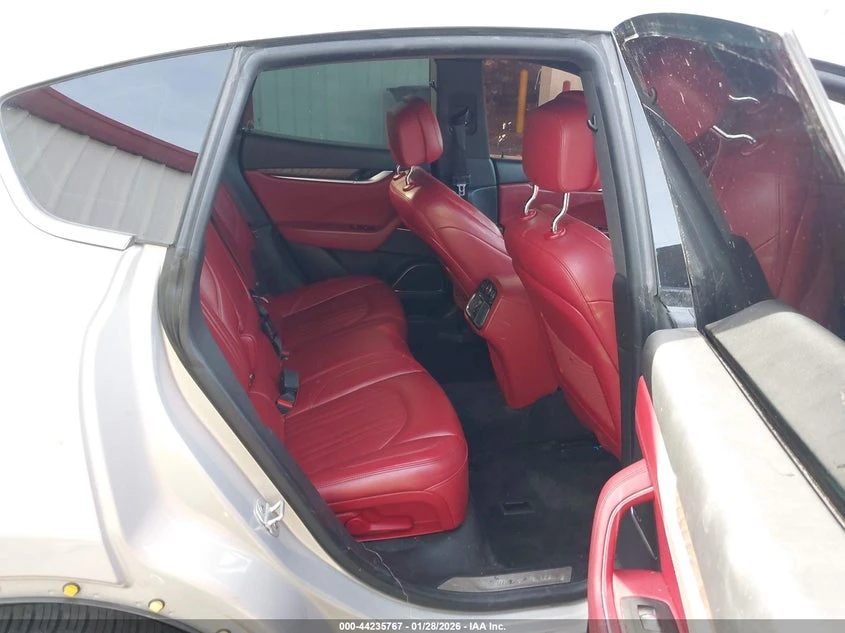 Maserati Levante 3.0l, снимка 8 - Автомобили и джипове - 55130760
