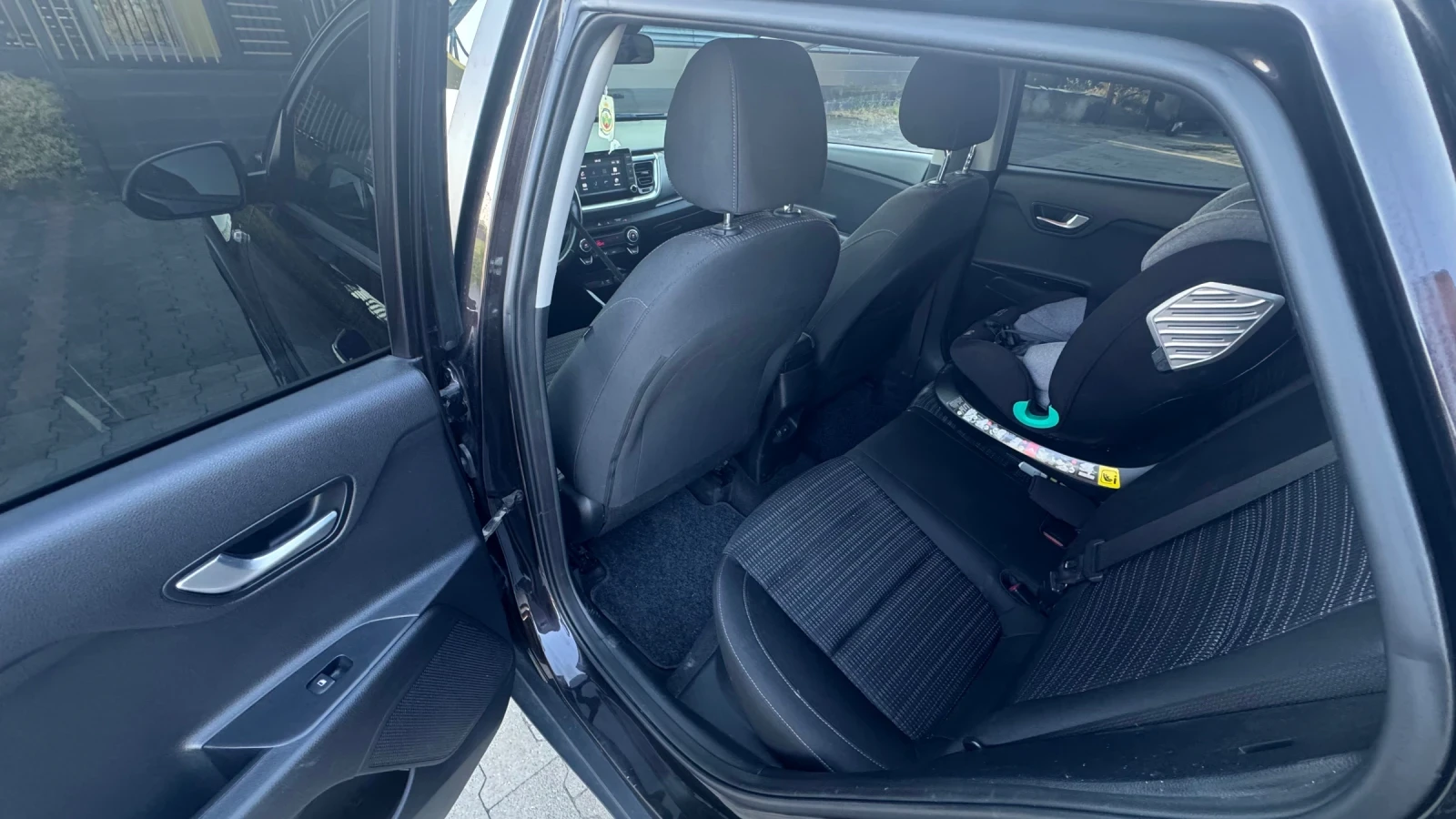 Kia Stonic 1.4 MPI 99 к.с., снимка 10 - Автомобили и джипове - 55450169