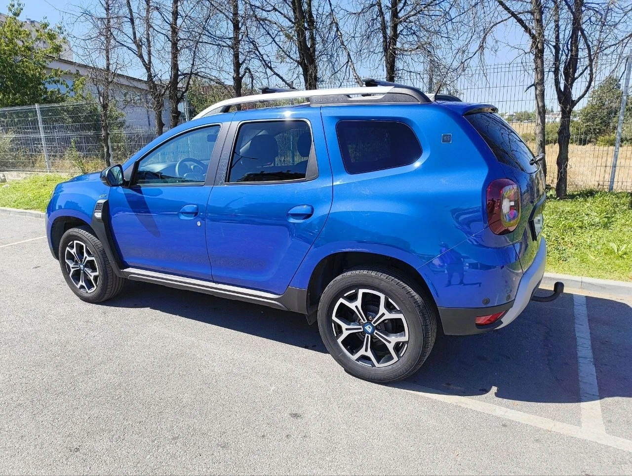 Dacia Duster Comfort Navi, снимка 2 - Автомобили и джипове - 55977925