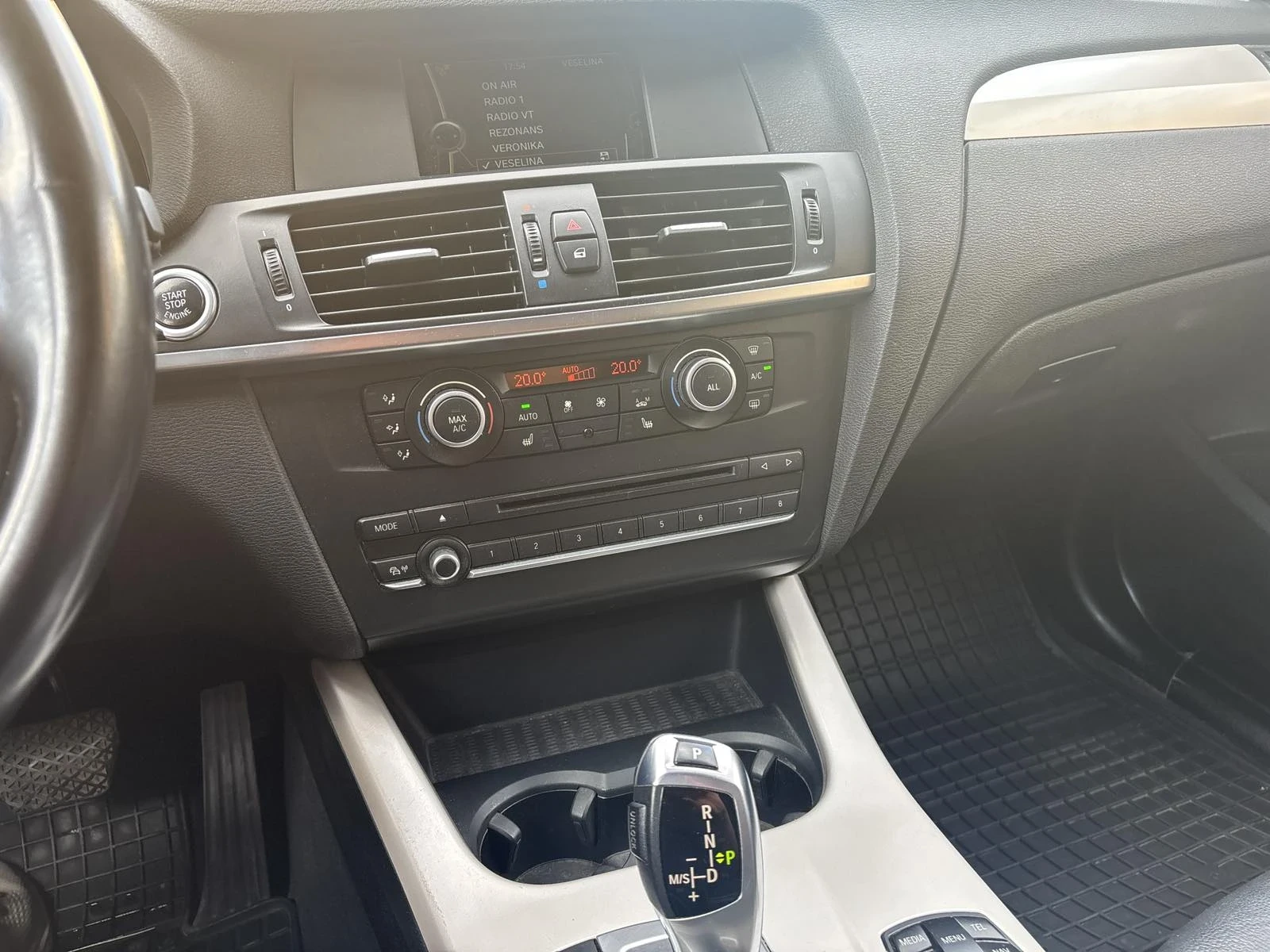 BMW X3 X Drive 30 D, снимка 11 - Автомобили и джипове - 56351349