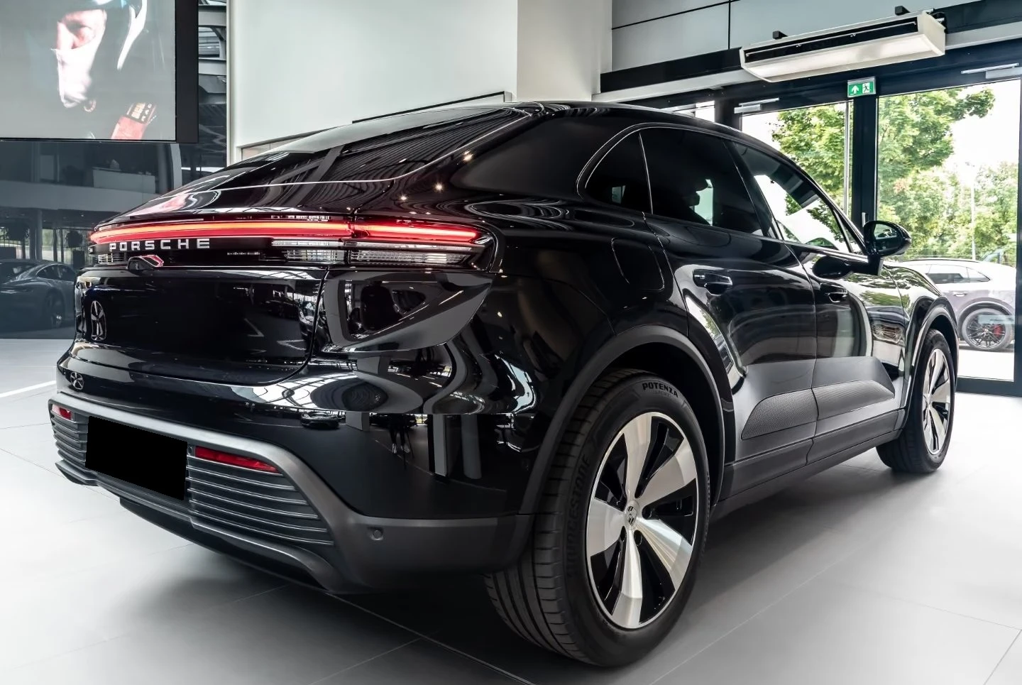 Porsche Macan 100 kWh / BOSE / 360 / HEAT PUMP /  | Mobile.bg � ����������� 6