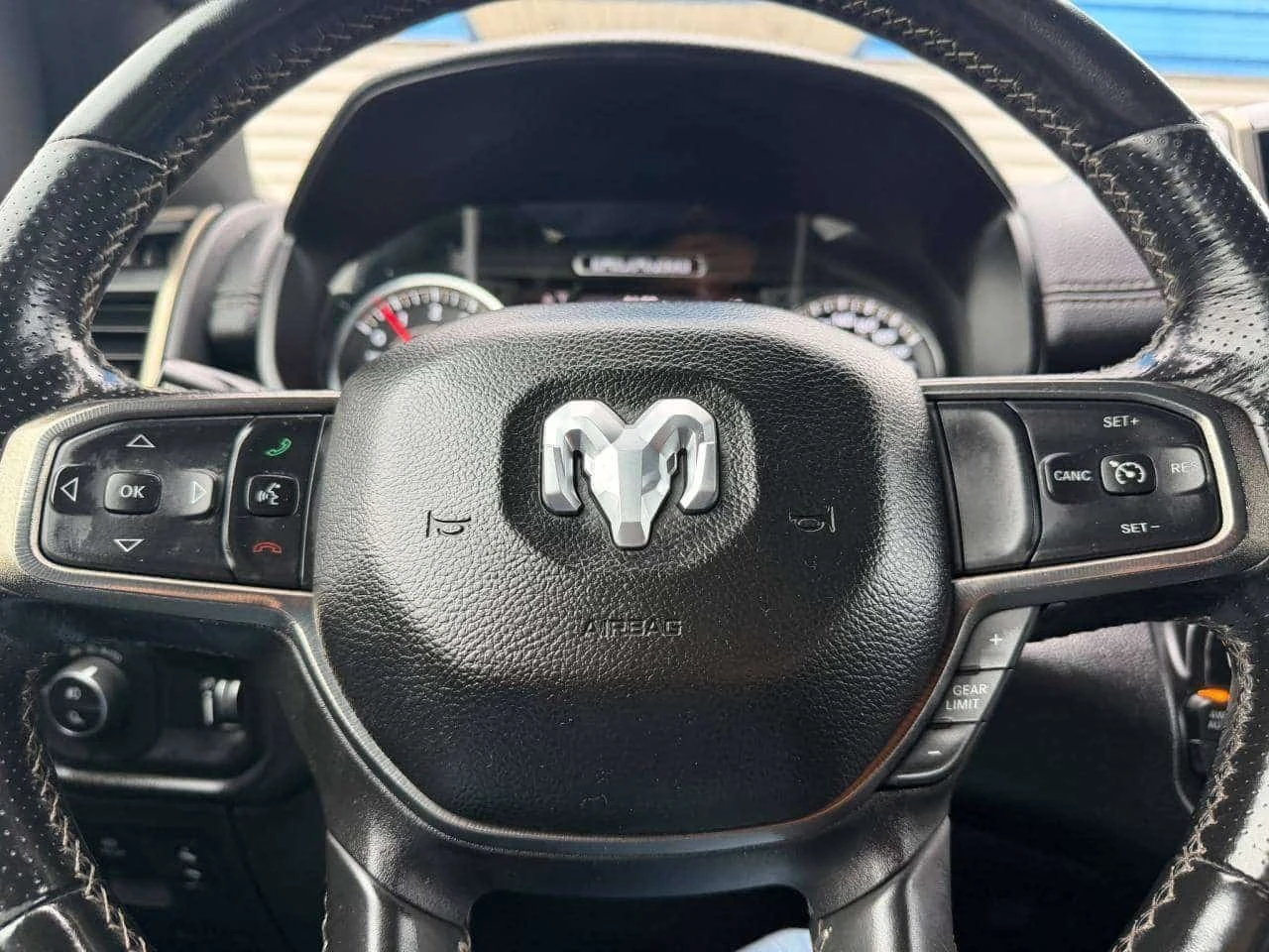 Dodge RAM 1500 * 5.7 Sport Crew Cab * ������ ���� * ���� �� �� *  | Mobile.bg � ����������� 9
