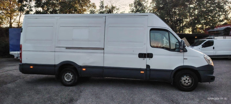 Iveco Daily 3.0 MAXI 35S17, снимка 5 - Бусове и автобуси - 47457995