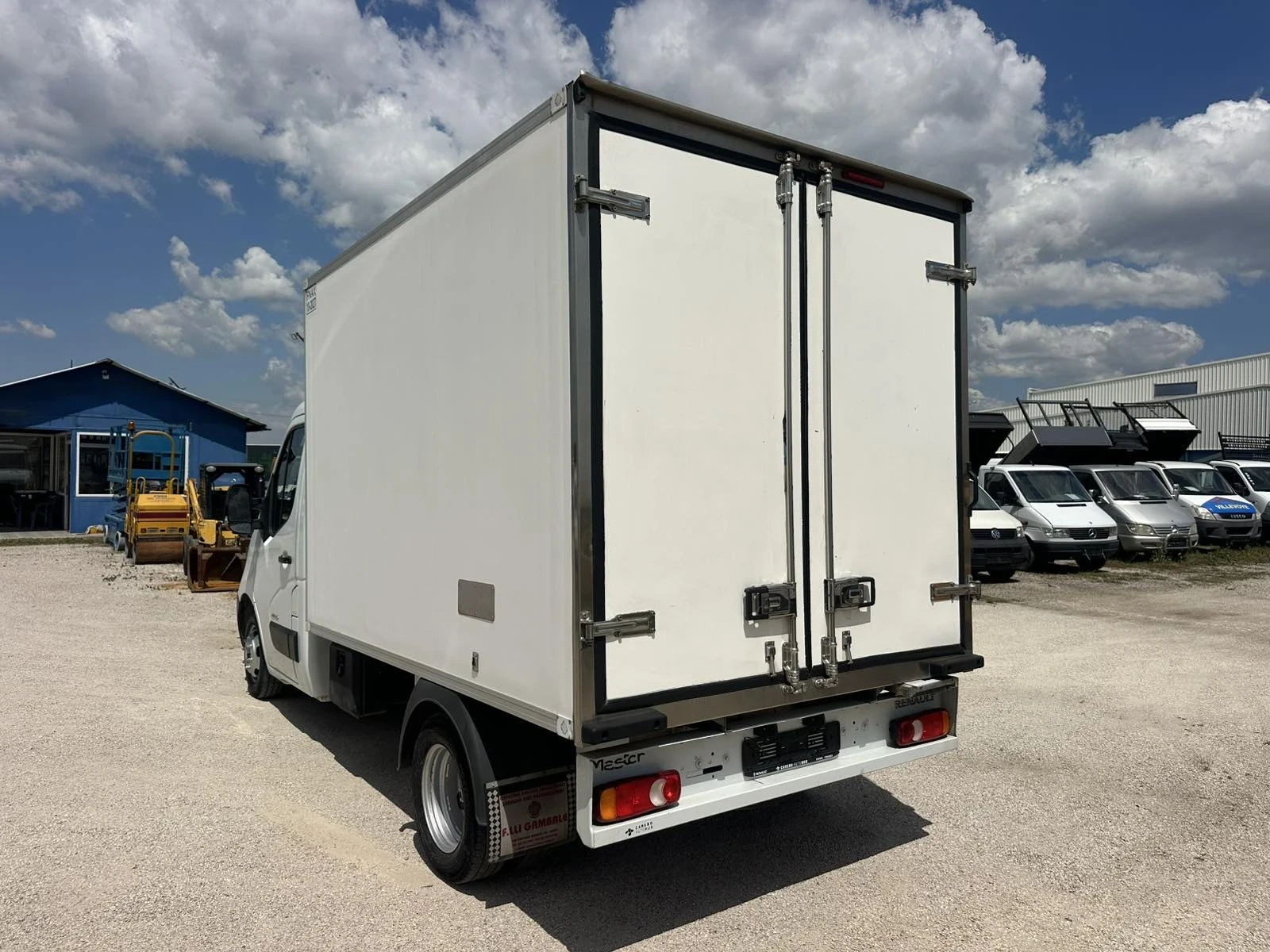 Renault Master Хладилен , снимка 4 - Бусове и автобуси - 54984559
