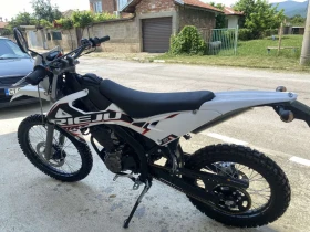 Rieju Mrt 125i, снимка 4