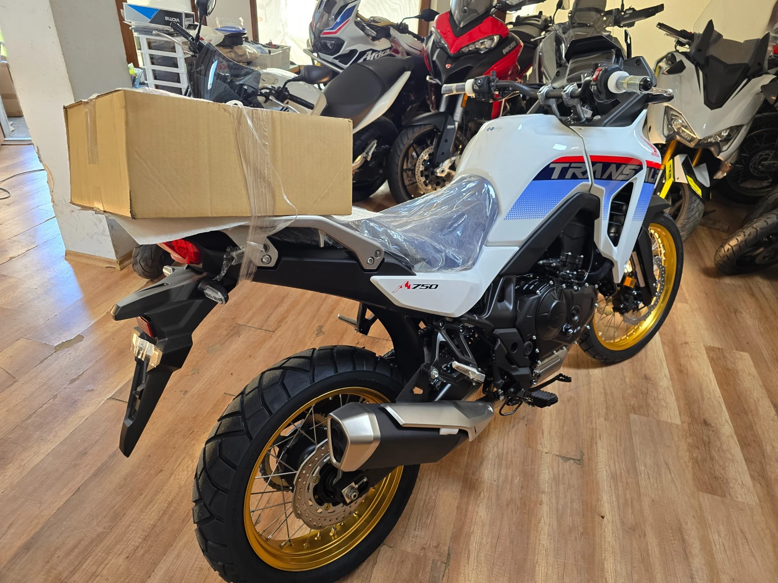 Honda Xl 750 Transalp New НАЛИЧЕН!!!!, снимка 5 - Мотоциклети и мототехника - 53477072